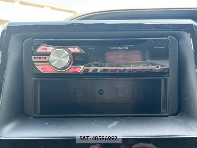 Toyota NOAH 2016-03 8278749-3