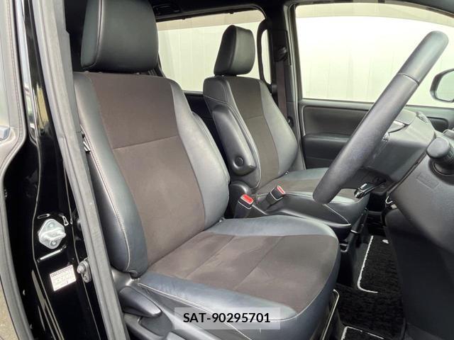 Toyota NOAH 2016-10 8278813-8
