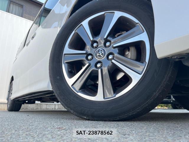 Toyota NOAH 2017-10 8278816-14