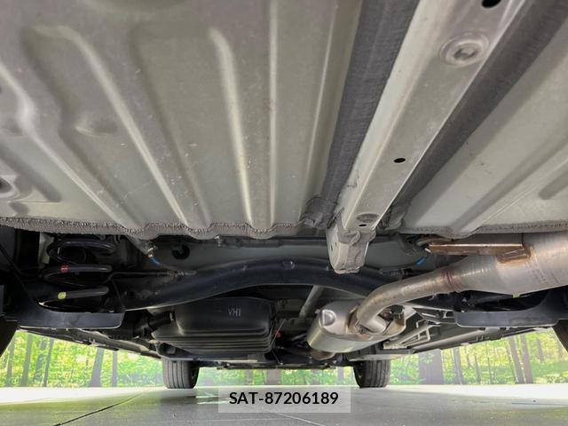 Toyota NOAH 2022-04 8278820-19