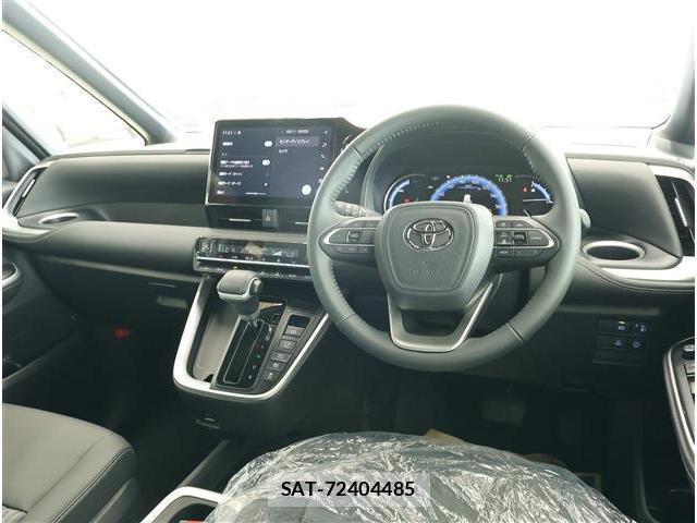 Toyota NOAH 2026-05 8279066-1