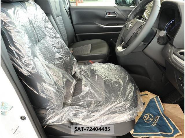 Toyota NOAH 2026-05 8279066-15