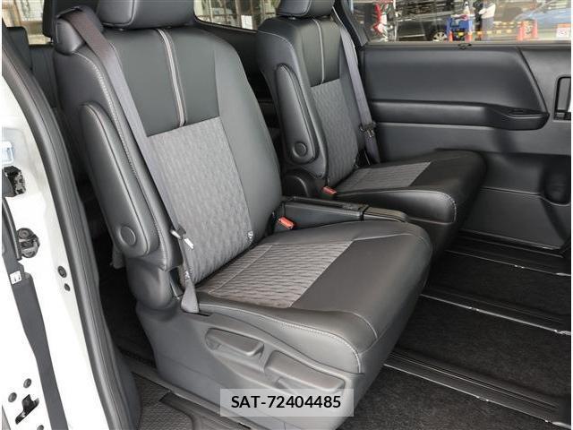 Toyota NOAH 2026-05 8279066-16
