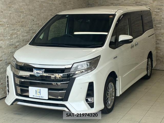 Toyota NOAH 2020-04 8279209-1