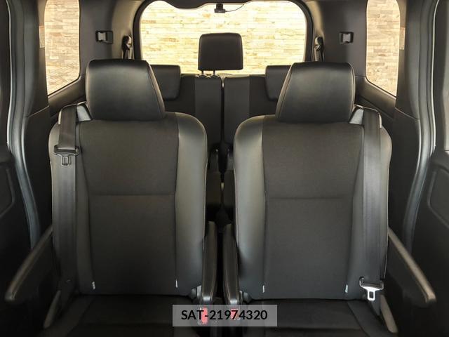 Toyota NOAH 2020-04 8279209-15