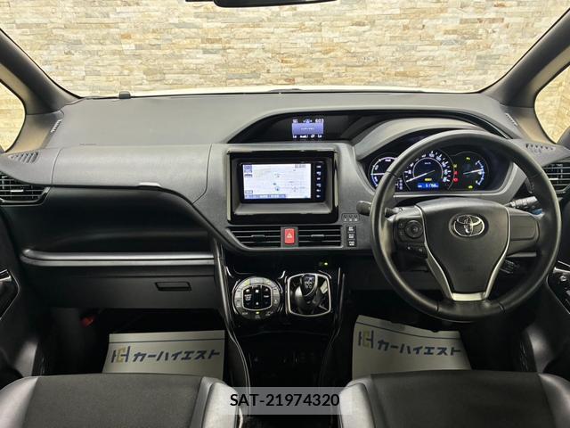 Toyota NOAH 2020-04 8279209-18