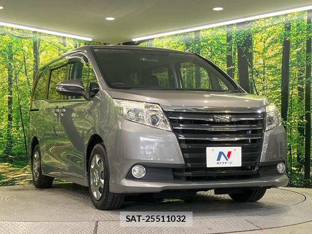 Toyota NOAH 2015-07 8279361-16