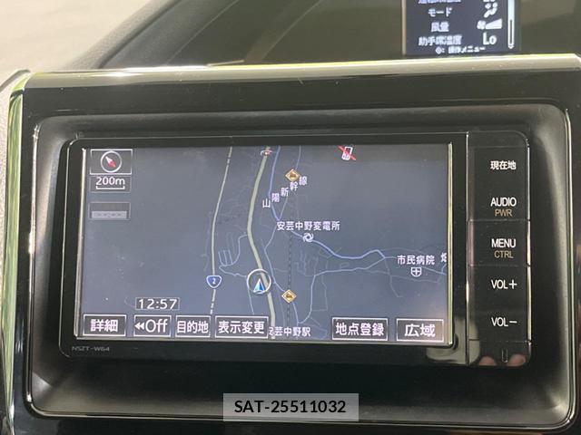 Toyota NOAH 2015-07 8279361-2