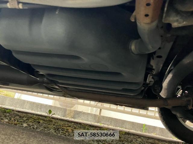 Toyota NOAH 2009-11 8279710-16