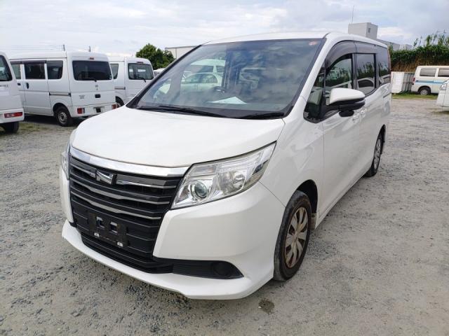 Toyota NOAH 2015-07 8279879-0