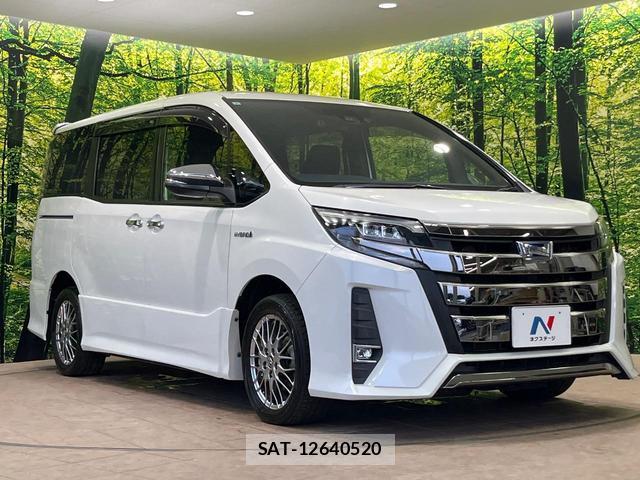 Toyota NOAH 2017-07 8280089-16