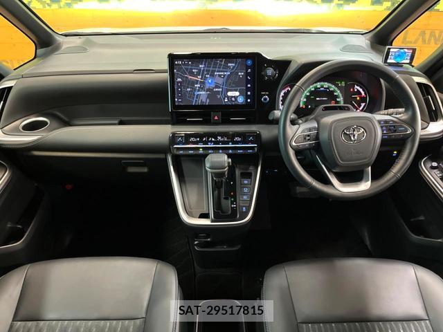 Toyota NOAH 2025-02 8280199-1