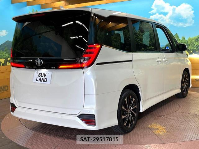 Toyota NOAH 2025-02 8280199-17