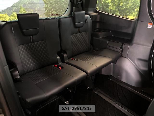 Toyota NOAH 2025-02 8280199-9
