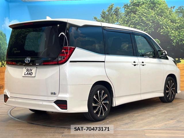 Toyota NOAH 2022-09 8280219-16