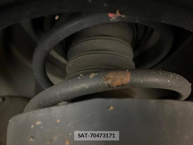 Toyota NOAH 2022-09 8280219-19