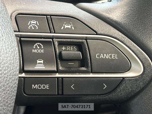 Toyota NOAH 2022-09 8280219-6