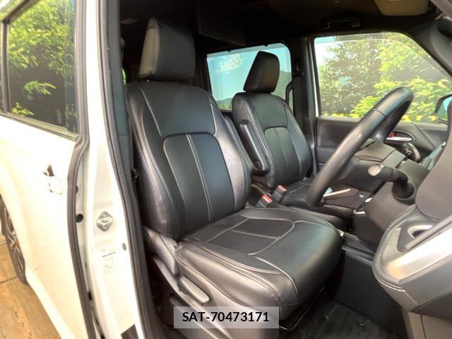 Toyota NOAH 2022-09 8280219-7
