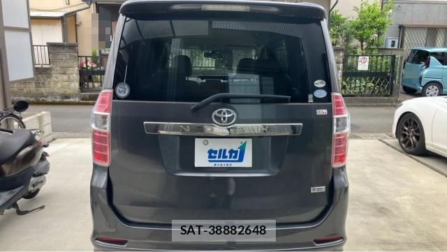 Toyota NOAH 2009-07 8280712-1