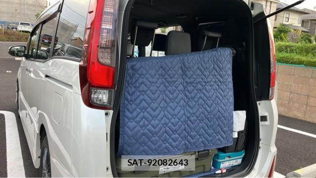 Toyota NOAH 2017-06 8281035-17