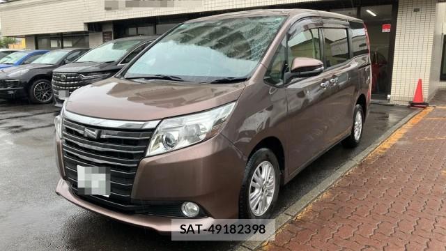 Toyota NOAH 2014-08 8281066-0
