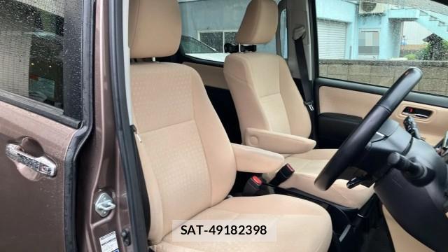 Toyota NOAH 2014-08 8281066-5