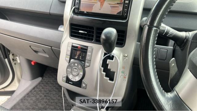 Toyota NOAH 2007-07 8281283-14