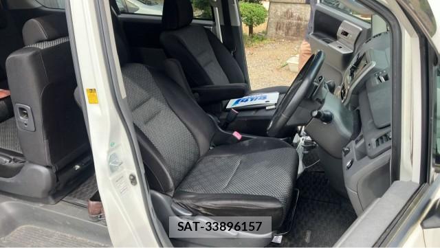 Toyota NOAH 2007-07 8281283-17