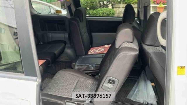 Toyota NOAH 2007-07 8281283-6