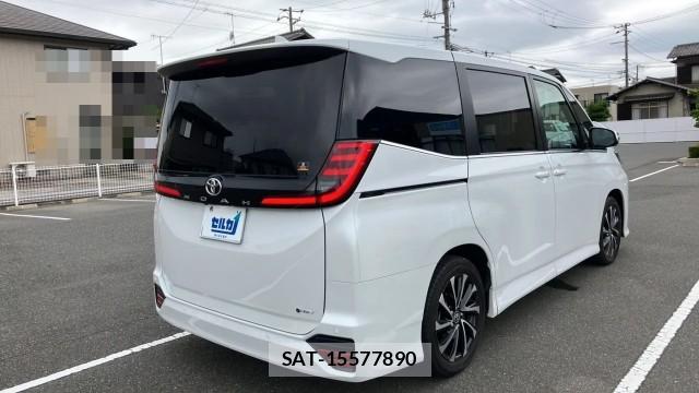 Toyota NOAH 2025-12 8281486-12
