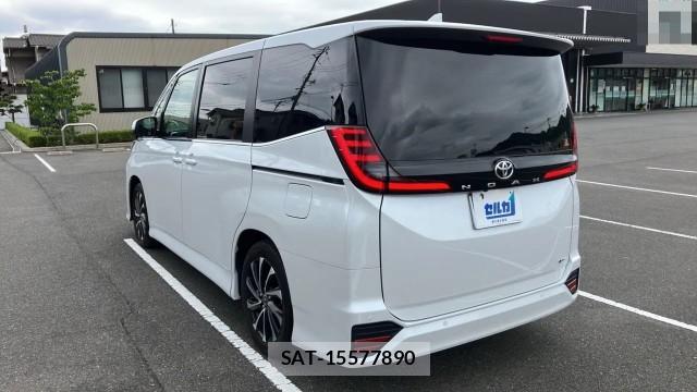 Toyota NOAH 2025-12 8281486-13