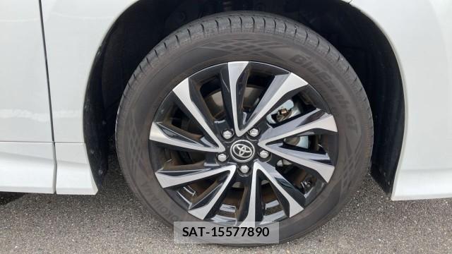 Toyota NOAH 2025-12 8281486-8