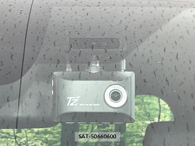 Toyota NOAH 2023-11 8281785-5