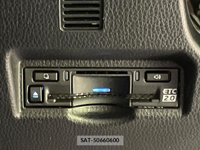 Toyota NOAH 2023-11 8281785-6