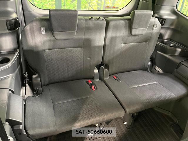 Toyota NOAH 2023-11 8281785-9