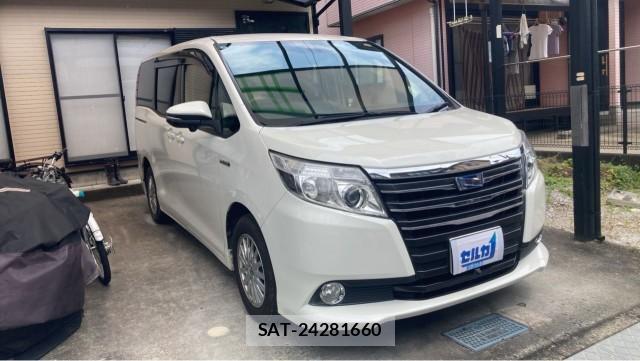 Toyota NOAH 2014-09 8281878-11