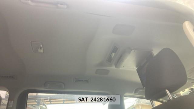 Toyota NOAH 2014-09 8281878-15