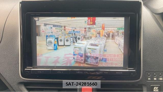 Toyota NOAH 2014-09 8281878-4