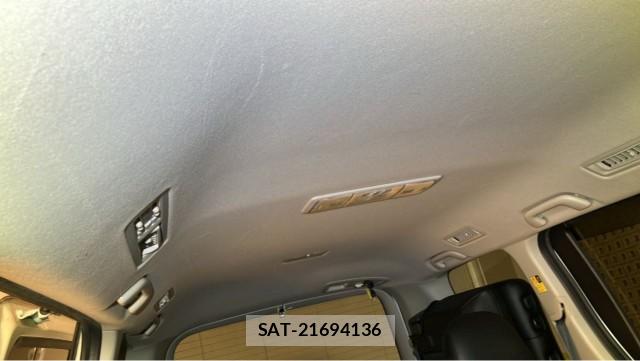 Toyota NOAH 2014-01 8281948-15