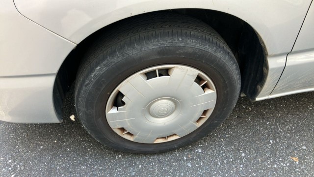 Toyota NOAH 2003-12 8281958-8