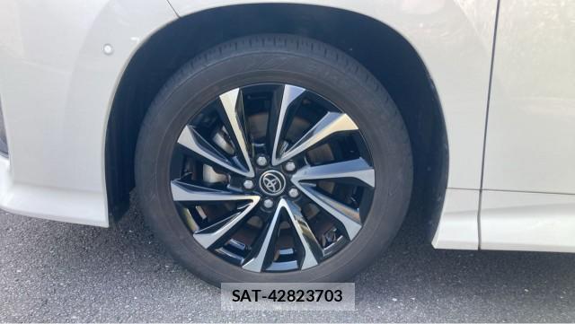 Toyota NOAH 2024-07 8282070-8