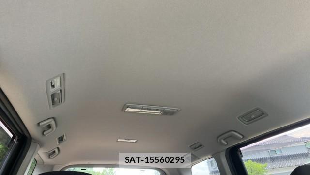Toyota NOAH 2007-10 8282091-15