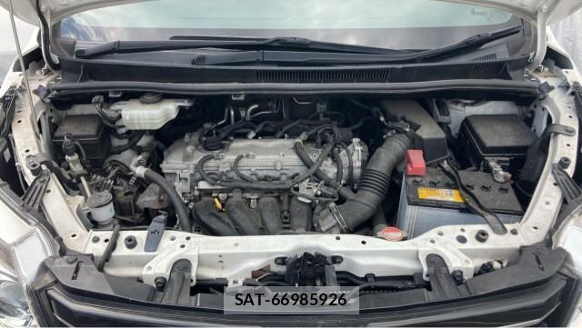 Toyota NOAH 2015-07 8282239-7