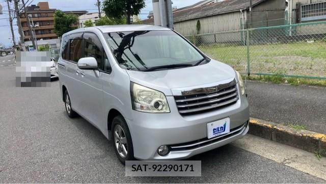 Toyota NOAH 2007-08 8282283-11