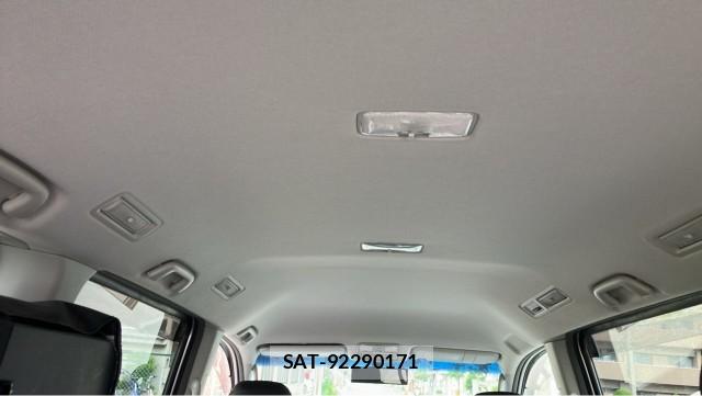 Toyota NOAH 2007-08 8282283-15