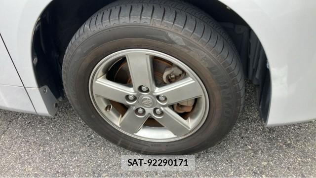 Toyota NOAH 2007-08 8282283-8