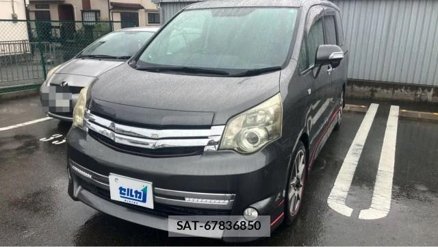 Toyota NOAH 2011-09 8282309-0