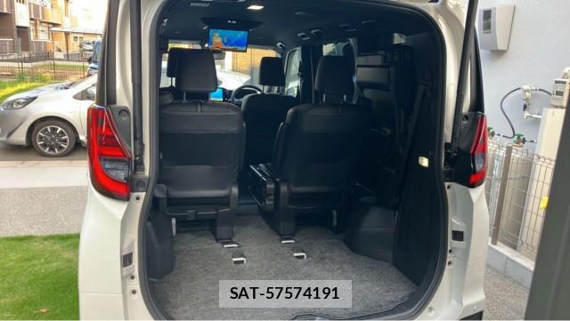 Toyota NOAH 2024-11 8282336-17