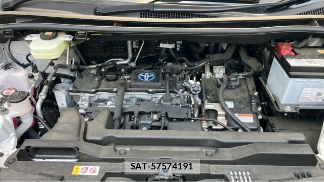 Toyota NOAH 2024-11 8282336-7