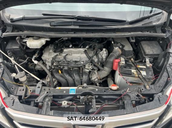 Toyota NOAH 2016-08 8282420-7